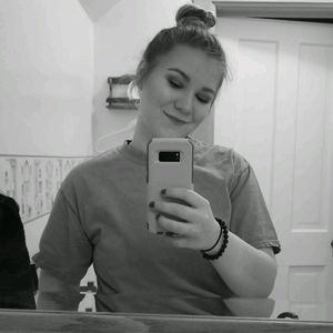 Meet your Posher, Alli